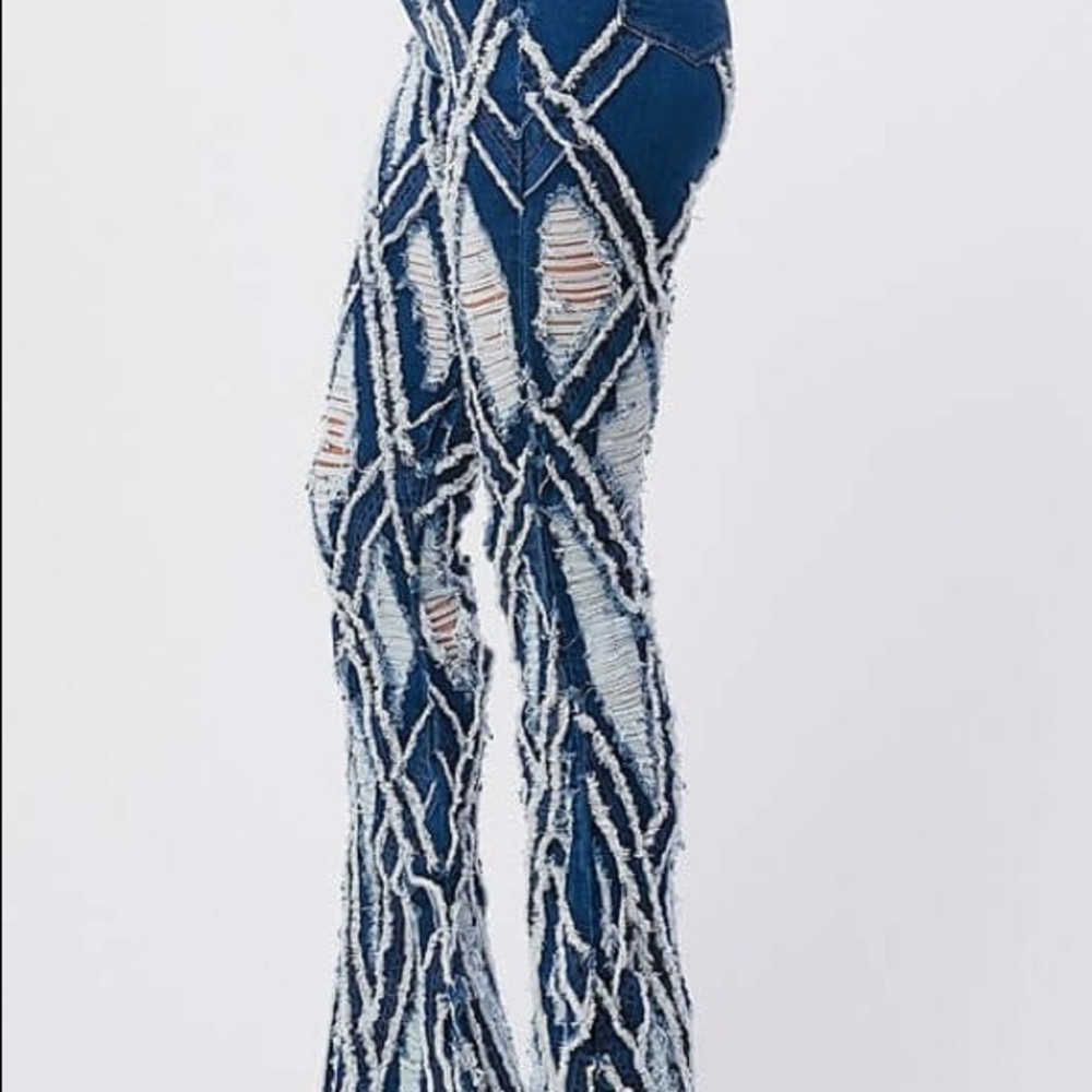 Diamond destroyed ripped jeans